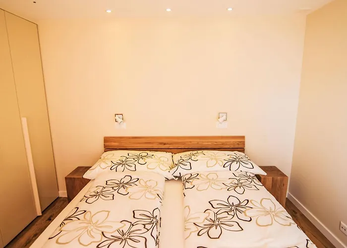 Cristal-9 By Interhome Apartamento Leukerbad